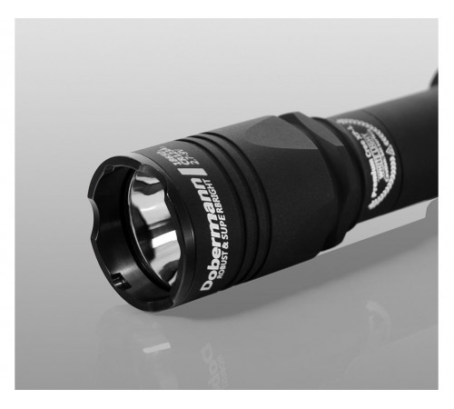 Тактический фонарь Armytek Dobermann (красный свет)